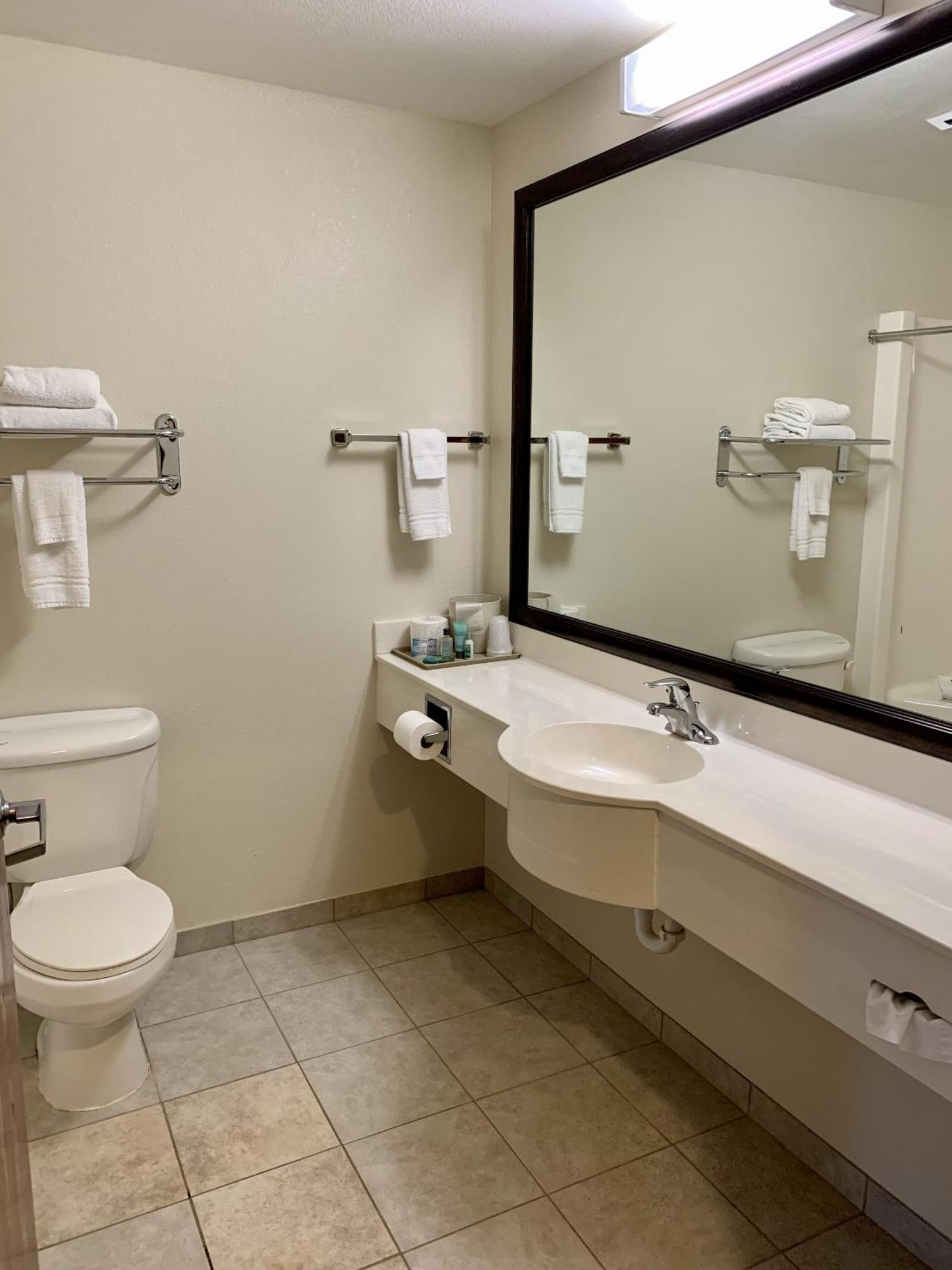 Grandstay Hotel & Suites Becker المظهر الخارجي الصورة
